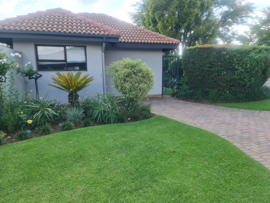 To Let 1 Bedroom Property for Rent in Pecanwood Estate North West